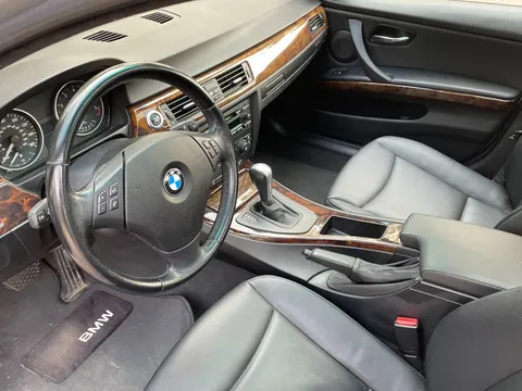 2006 BMW 325I