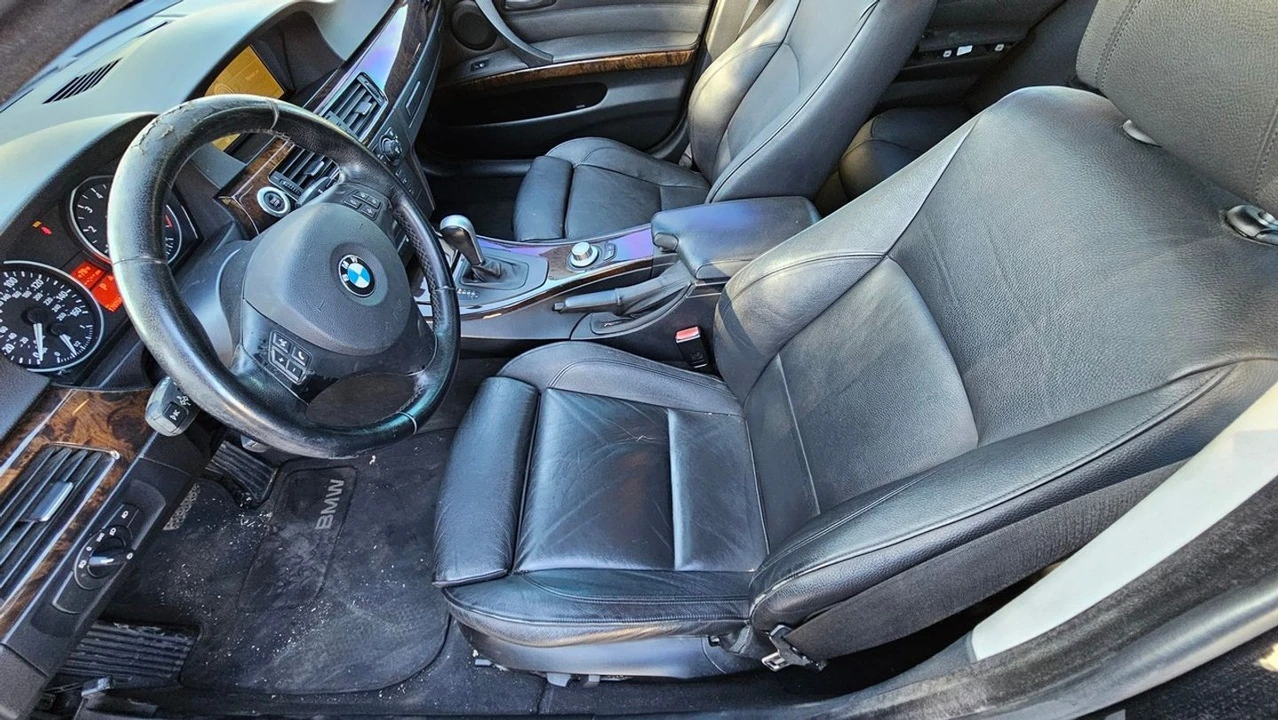 2006 BMW E90 3 Series Sedan - Image 14 of 21