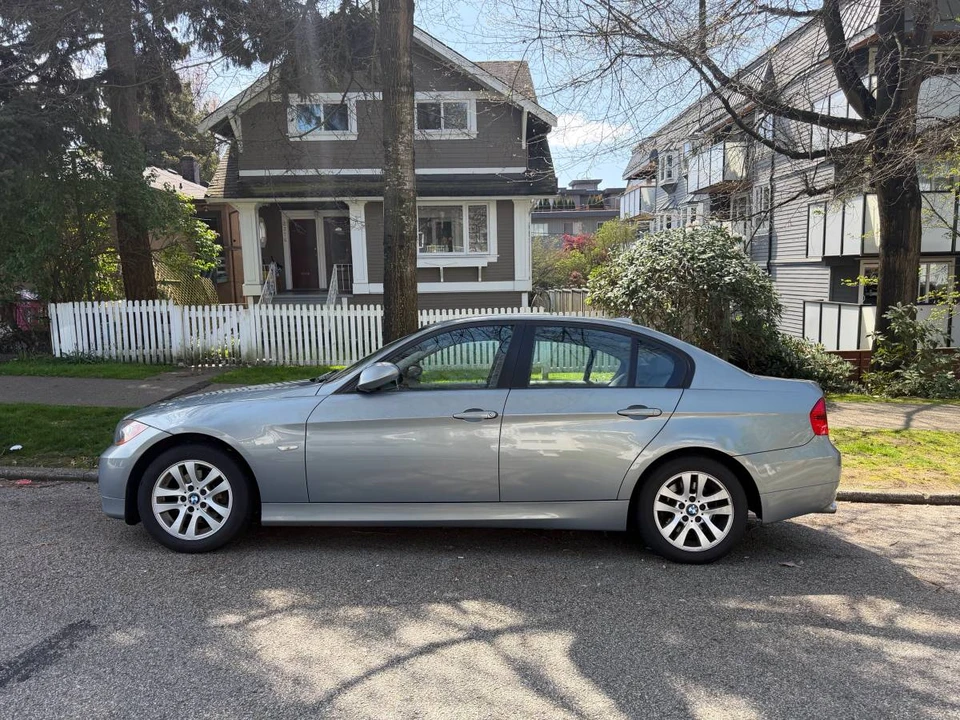 2006 BMW E90 3 Series Sedan - Image 2 of 8