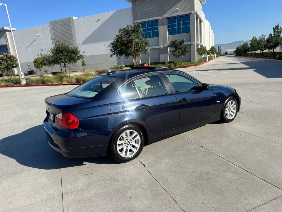 2006 BMW E90 3 Series Sedan - Image 2 of 9