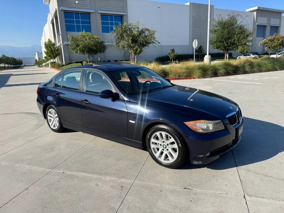 2006 BMW E90 3 Series Sedan - Image 3 of 9