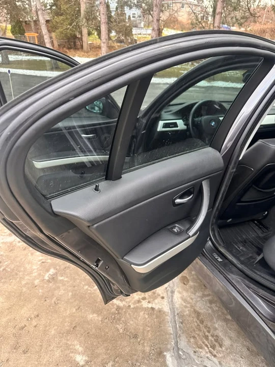 2006 BMW E90 3 Series Sedan - Image 13 of 17