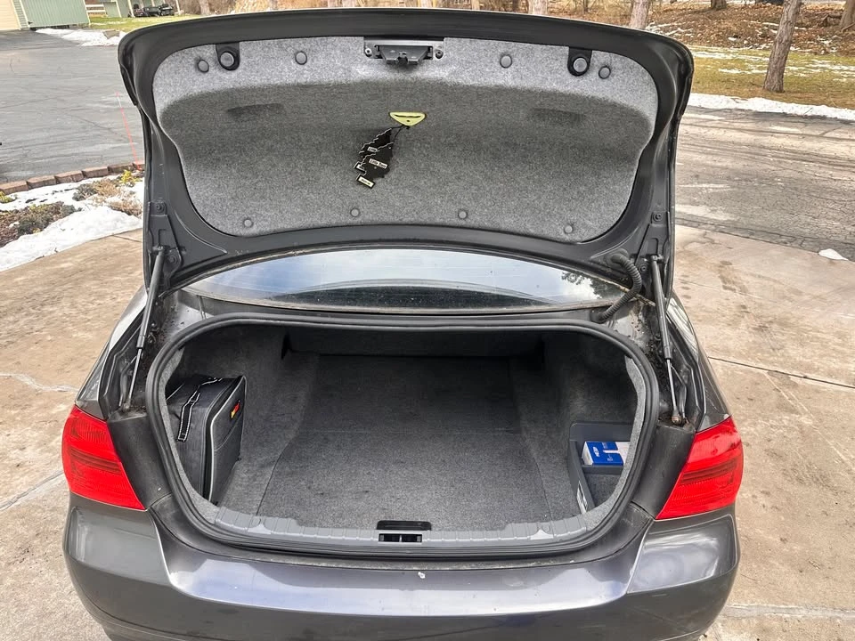 2006 BMW E90 3 Series Sedan - Image 16 of 17