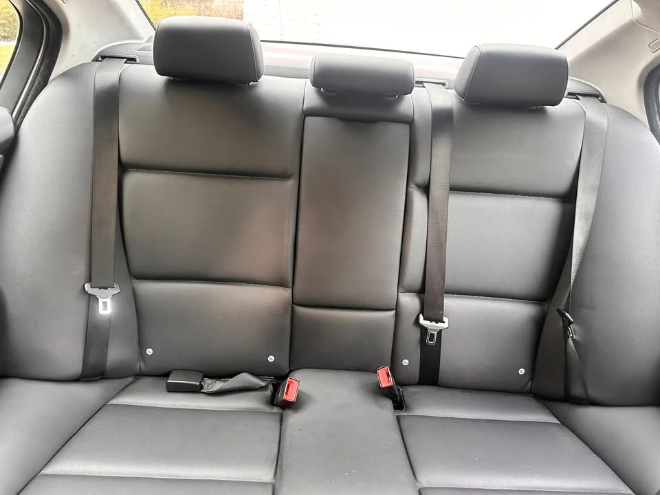 2006 BMW E90 3 Series Sedan - Image 10 of 17
