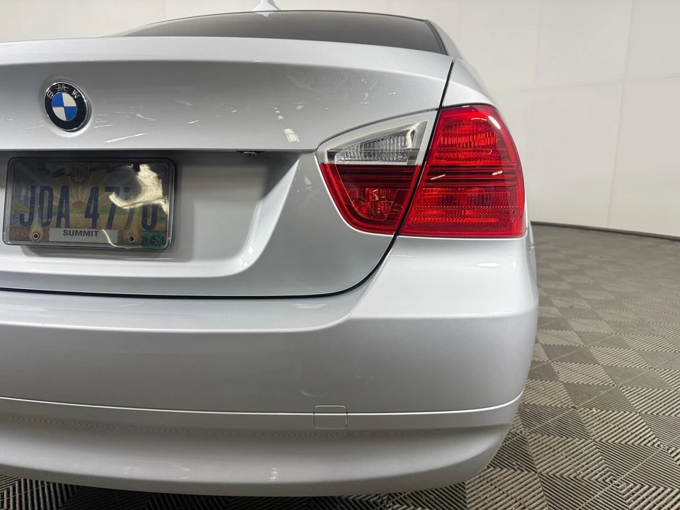 2006 BMW E90 3 Series Sedan - Image 22 of 31