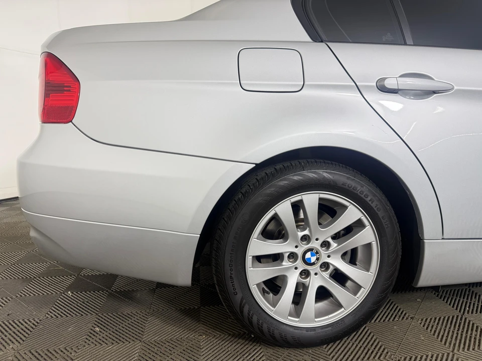 2006 BMW E90 3 Series Sedan - Image 28 of 31