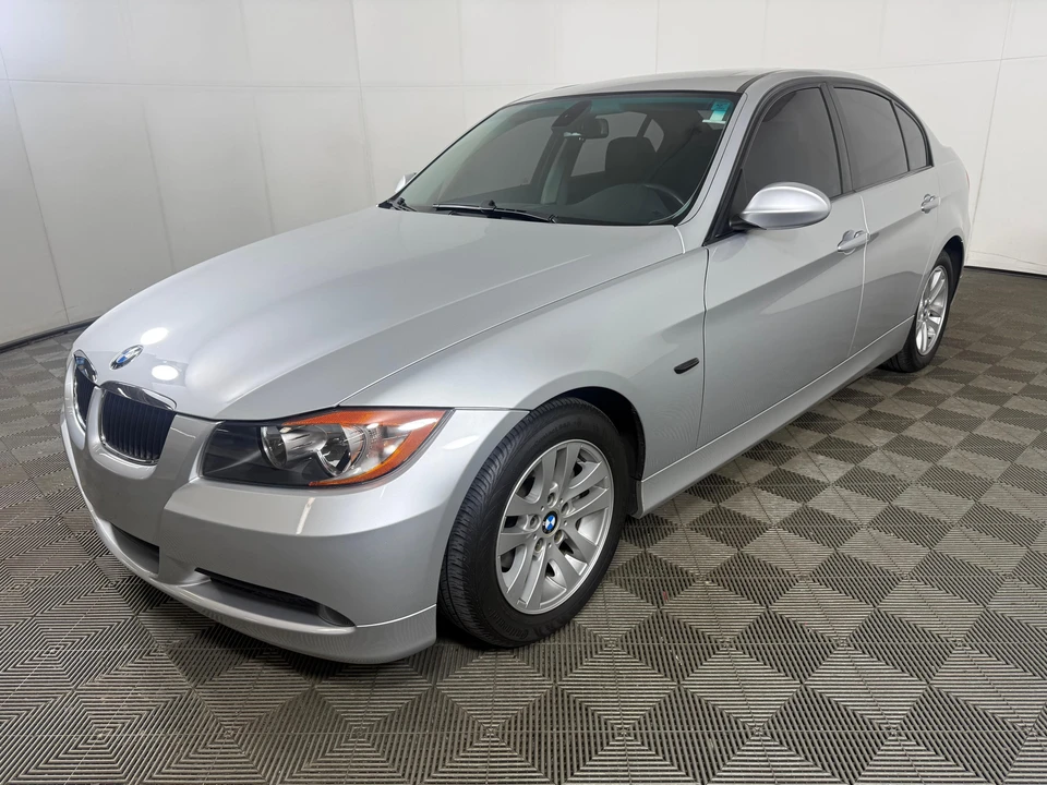 2006 BMW E90 3 Series Sedan - Image 7 of 31