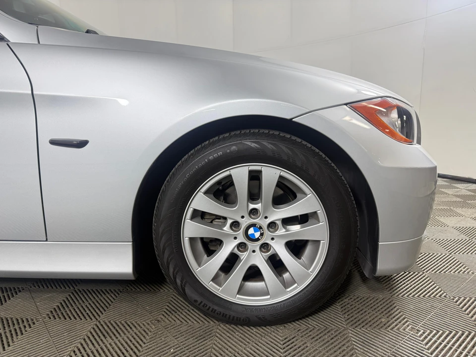 2006 BMW E90 3 Series Sedan - Image 29 of 31
