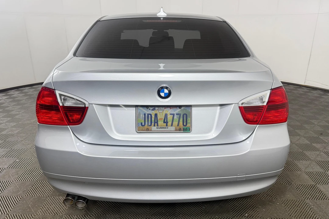 2006 BMW E90 3 Series Sedan - Image 5 of 31