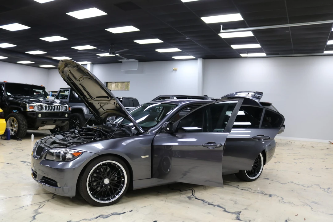 2006 BMW E90 3 Series Sedan - Image 23 of 31