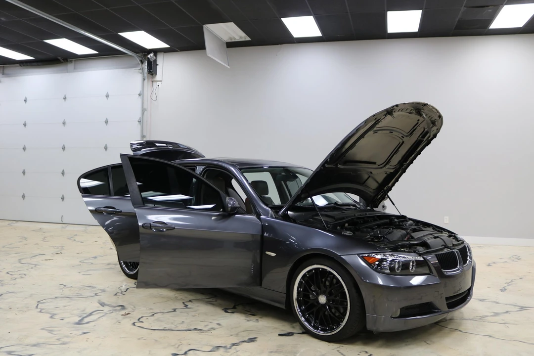 2006 BMW E90 3 Series Sedan - Image 17 of 31