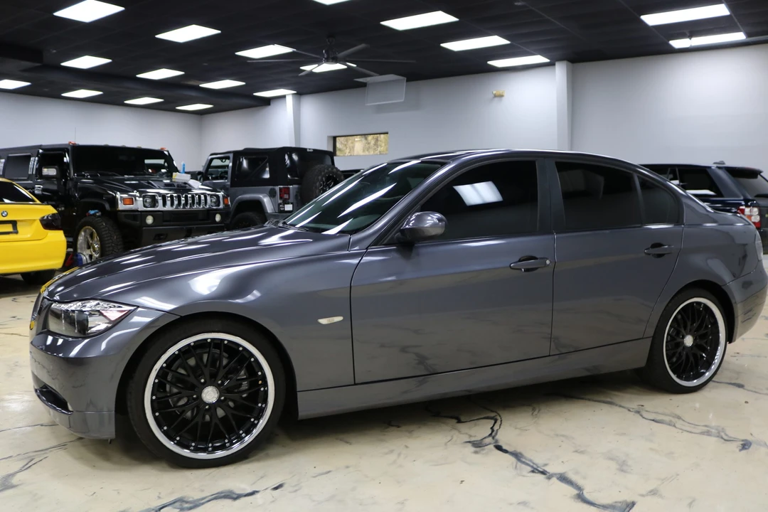 2006 BMW E90 3 Series Sedan - Image 2 of 31
