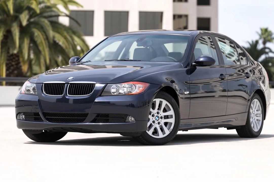 2006 BMW E90 3 Series Sedan - Image 2 of 31