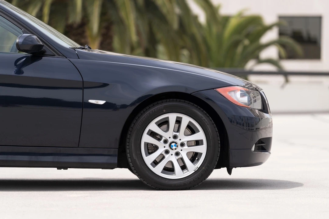 2006 BMW E90 3 Series Sedan - Image 25 of 31