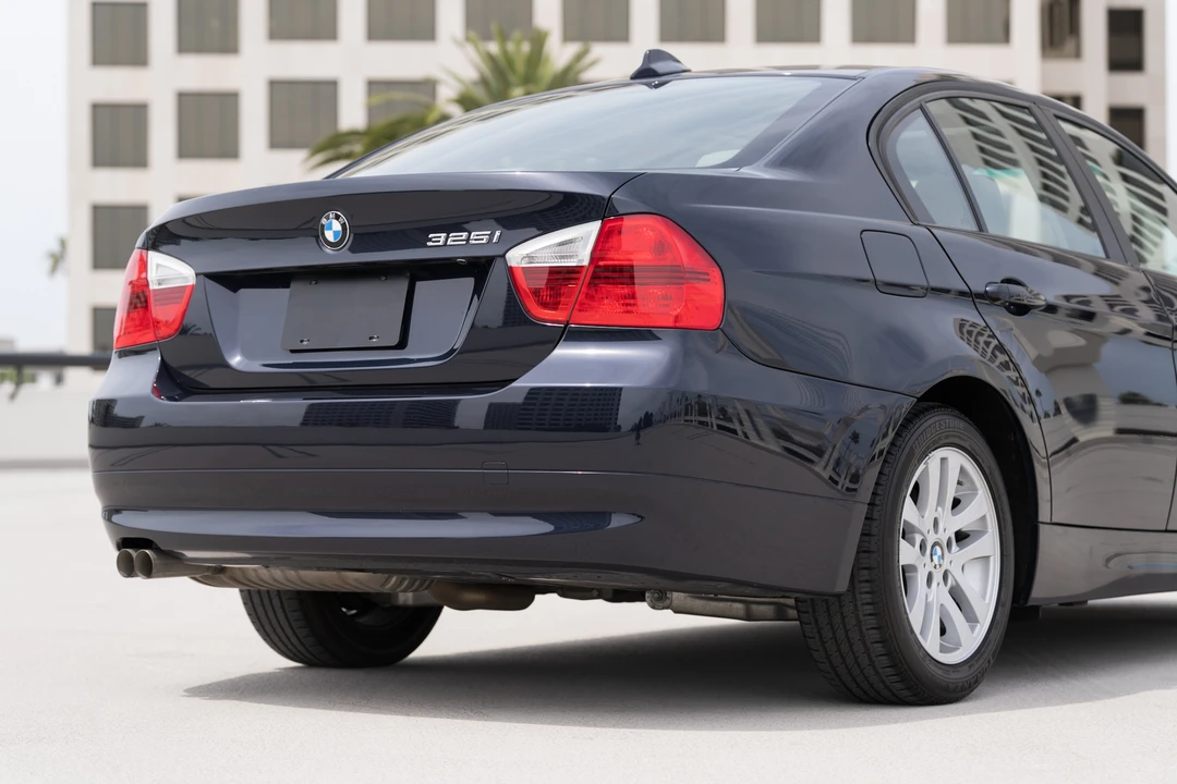 2006 BMW E90 3 Series Sedan - Image 26 of 31