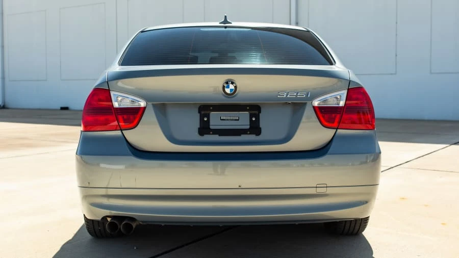 2006 BMW E90 3 Series Sedan - Image 4 of 25