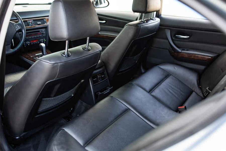 2006 BMW E90 3 Series Sedan - Image 13 of 25
