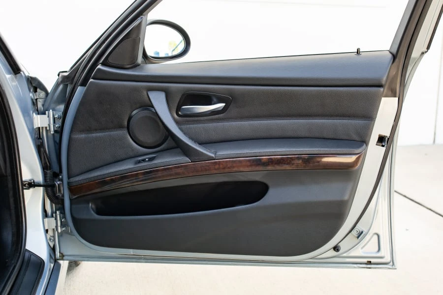 2006 BMW E90 3 Series Sedan - Image 16 of 25
