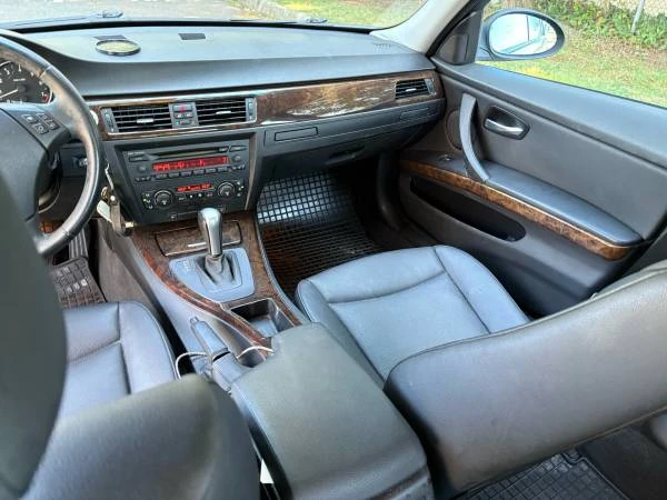 2006 BMW E90 3 Series Sedan - Image 11 of 13