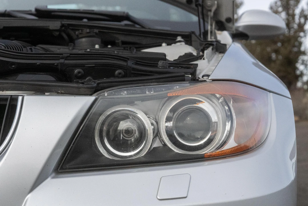2006 BMW E90 3 Series Sedan - Image 21 of 31