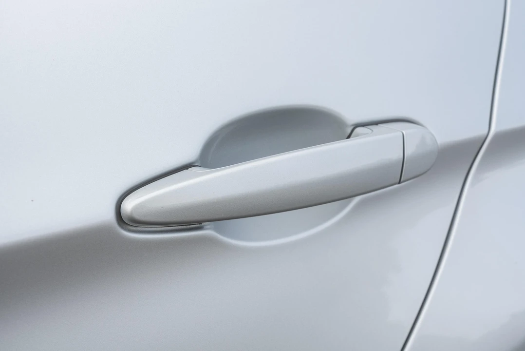 2006 BMW E90 3 Series Sedan - Image 29 of 31