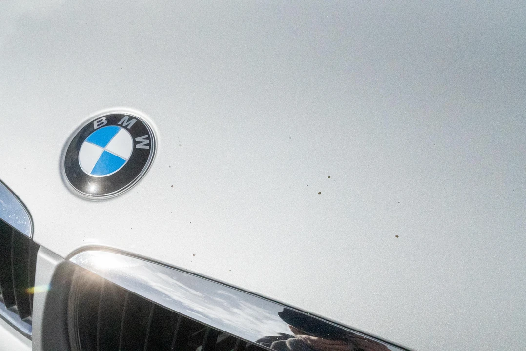2006 BMW E90 3 Series Sedan - Image 19 of 31