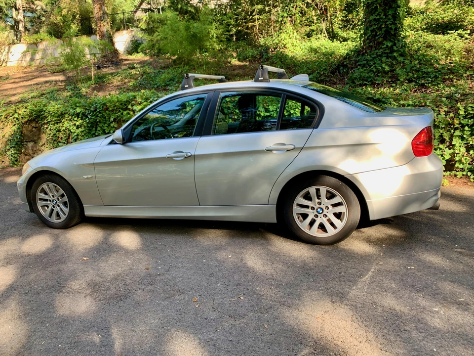2006 BMW E90 3 Series Sedan - Image 10 of 31