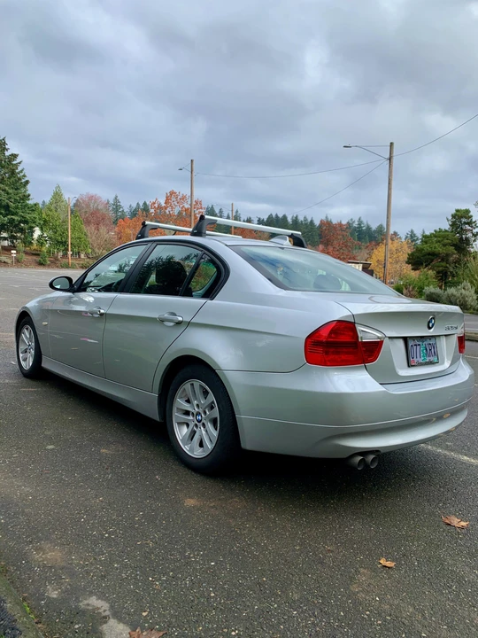 2006 BMW E90 3 Series Sedan - Image 11 of 31