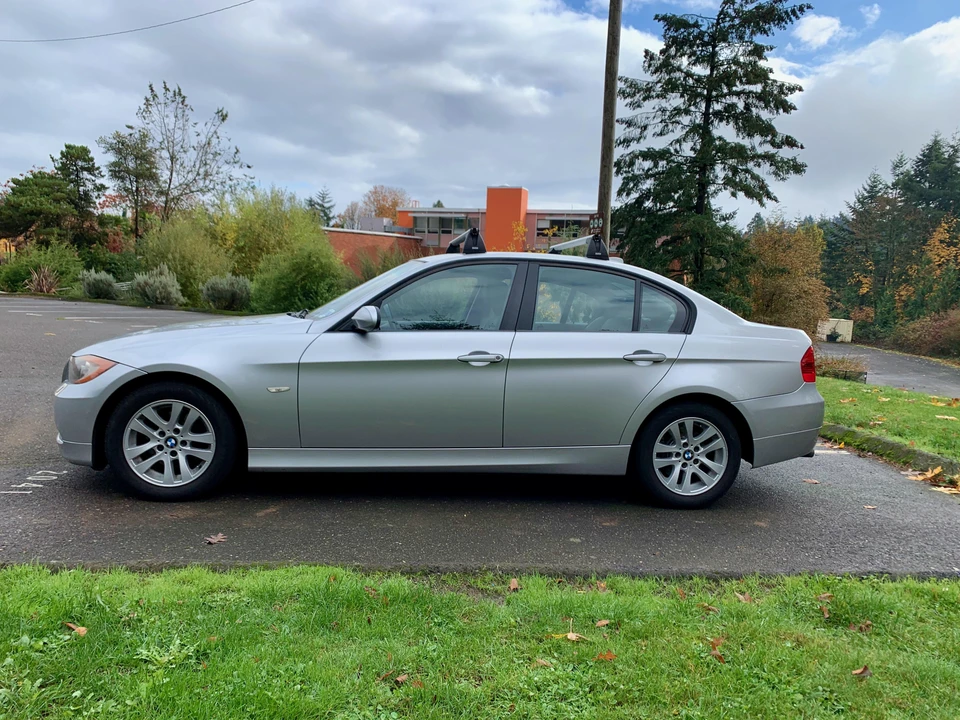 2006 BMW E90 3 Series Sedan - Image 9 of 31
