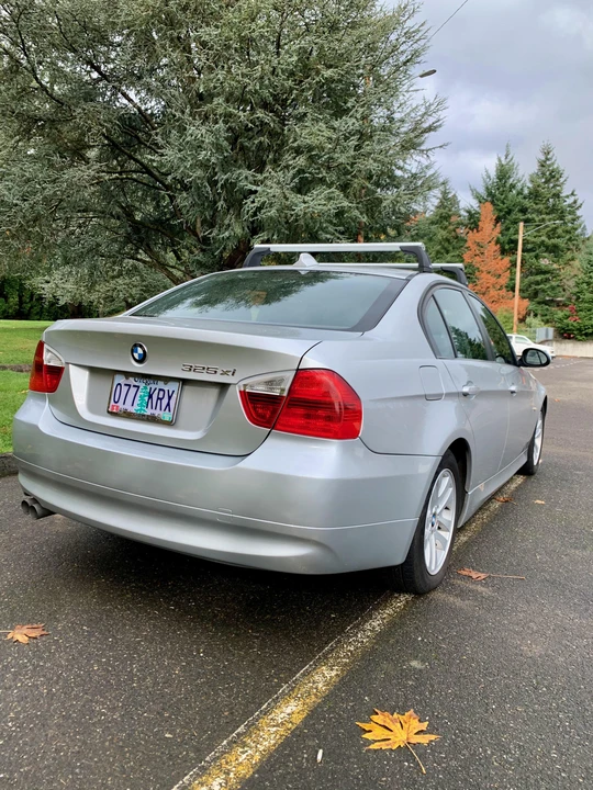 2006 BMW E90 3 Series Sedan - Image 17 of 31
