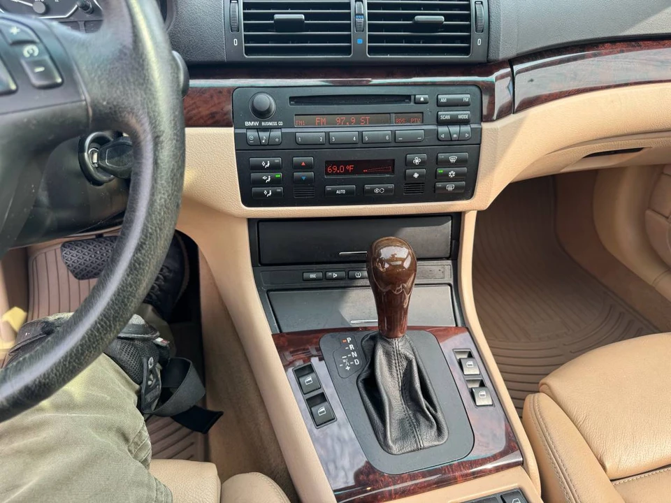 2006 BMW E46 330i & 330Ci - Image 6 of 8
