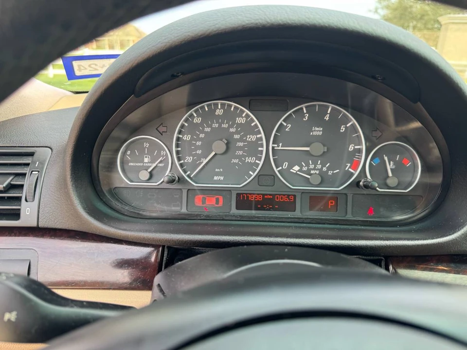 2006 BMW E46 330i & 330Ci - Image 4 of 8