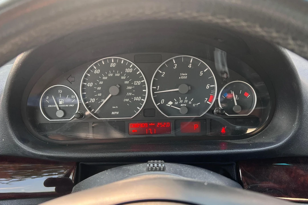 2006 BMW E46 330i & 330Ci - Image 31 of 31