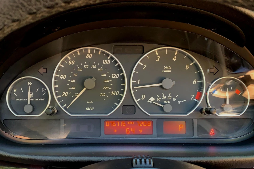 2006 BMW E46 330i & 330Ci - Image 28 of 31