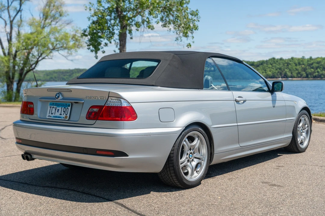 2006 BMW E46 330i & 330Ci - Image 9 of 31