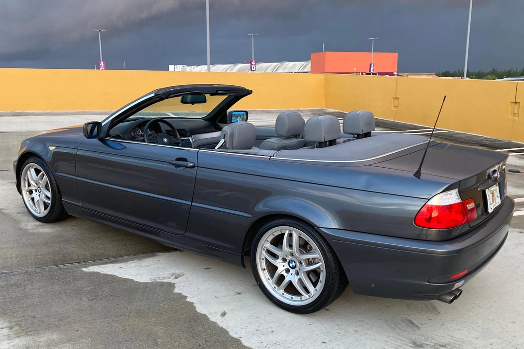 2006 BMW E46 330i & 330Ci - Image 4 of 31