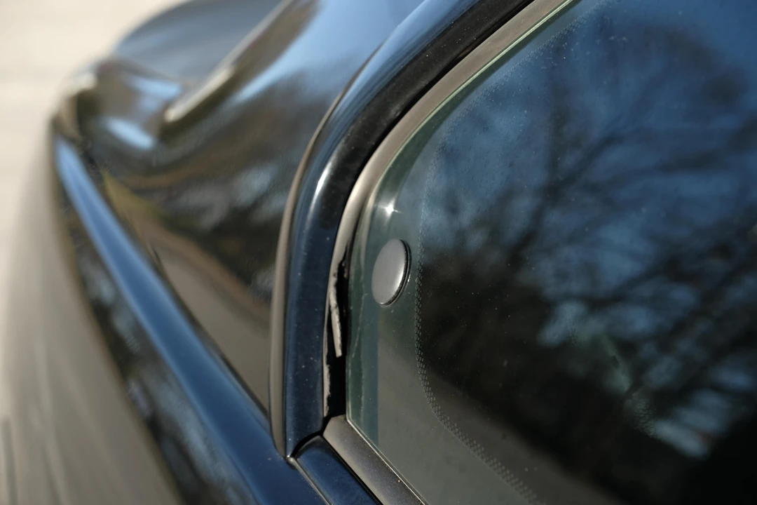 2006 BMW E46 330i & 330Ci - Image 27 of 31