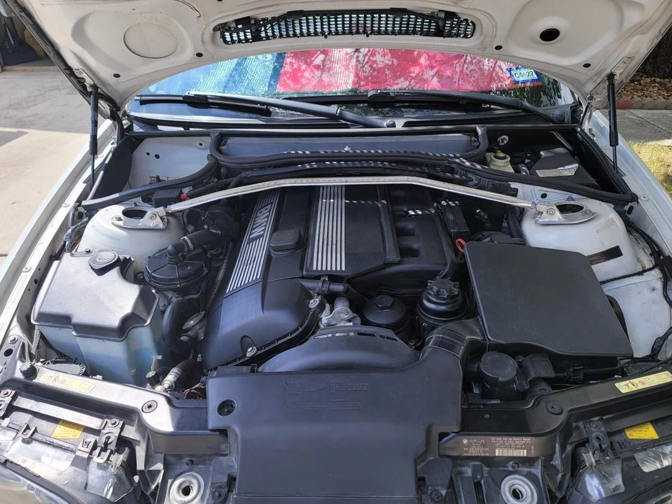 2006 BMW E46 330i & 330Ci - Image 10 of 14