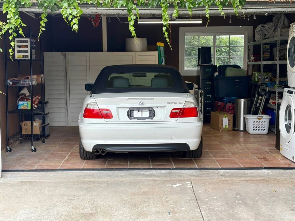 2006 BMW E46 330i & 330Ci - Image 2 of 13