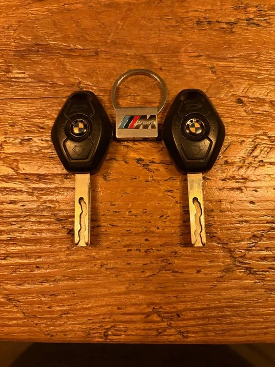 2006 BMW E46 330i & 330Ci - Image 17 of 17