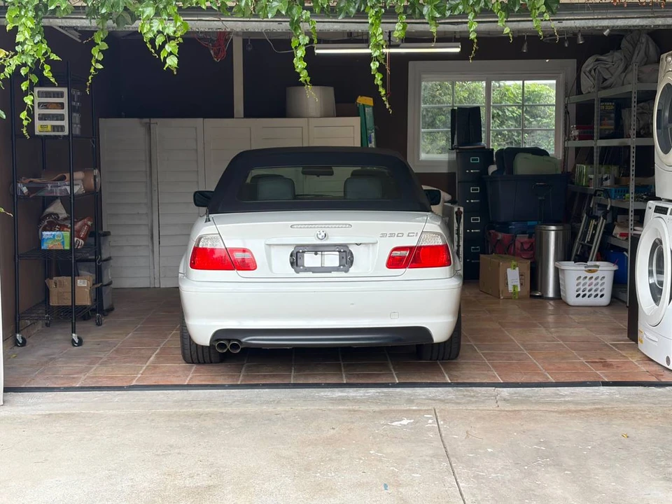 2006 BMW E46 330i & 330Ci - Image 5 of 17