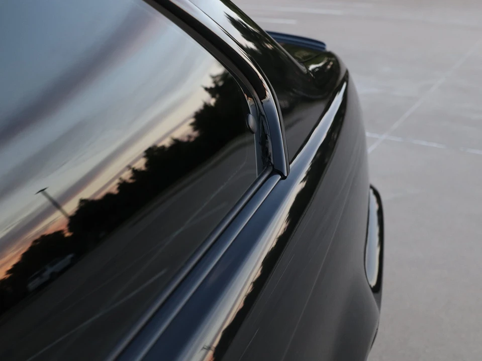 2006 BMW E46 330i & 330Ci - Image 21 of 31