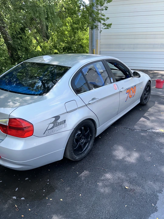 2006 BMW E46 330i & 330Ci - Image 2 of 6