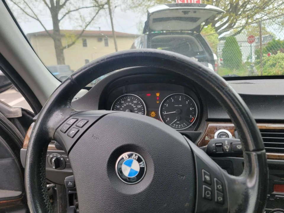 2006 BMW E90 3 Series Sedan - Image 4 of 10