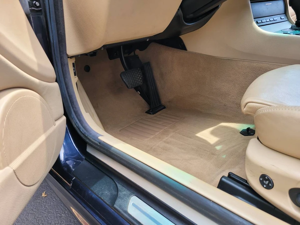 2006 BMW E46 330i & 330Ci - Image 10 of 24