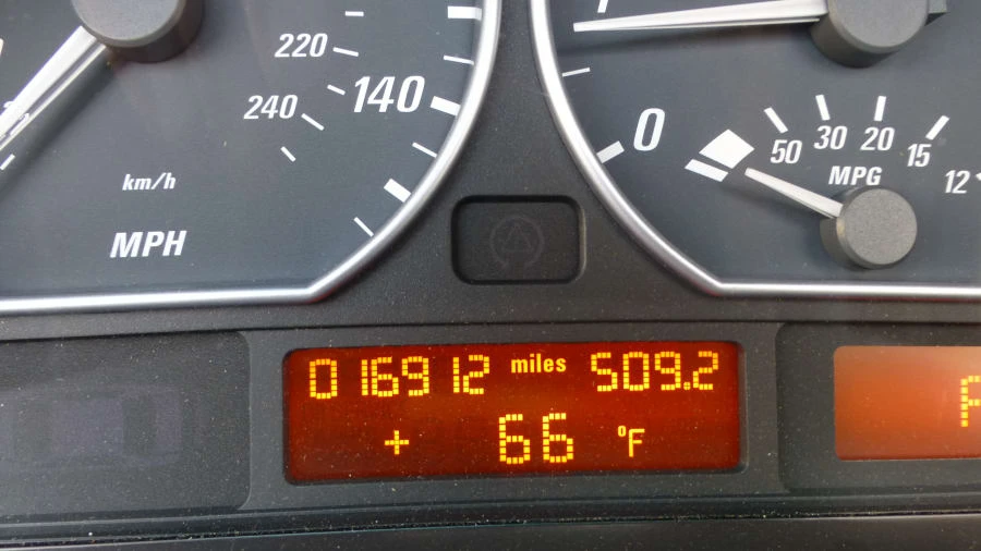 2006 BMW E46 330i & 330Ci - Image 7 of 7