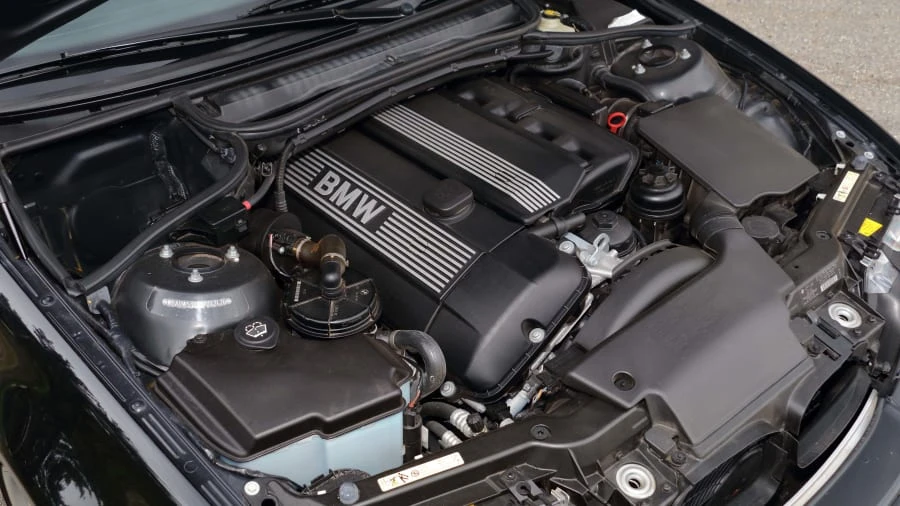 2006 BMW E46 330i & 330Ci - Image 7 of 12