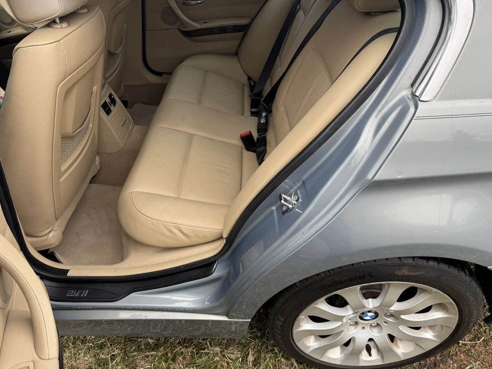2006 BMW E46 330i & 330Ci - Image 14 of 21