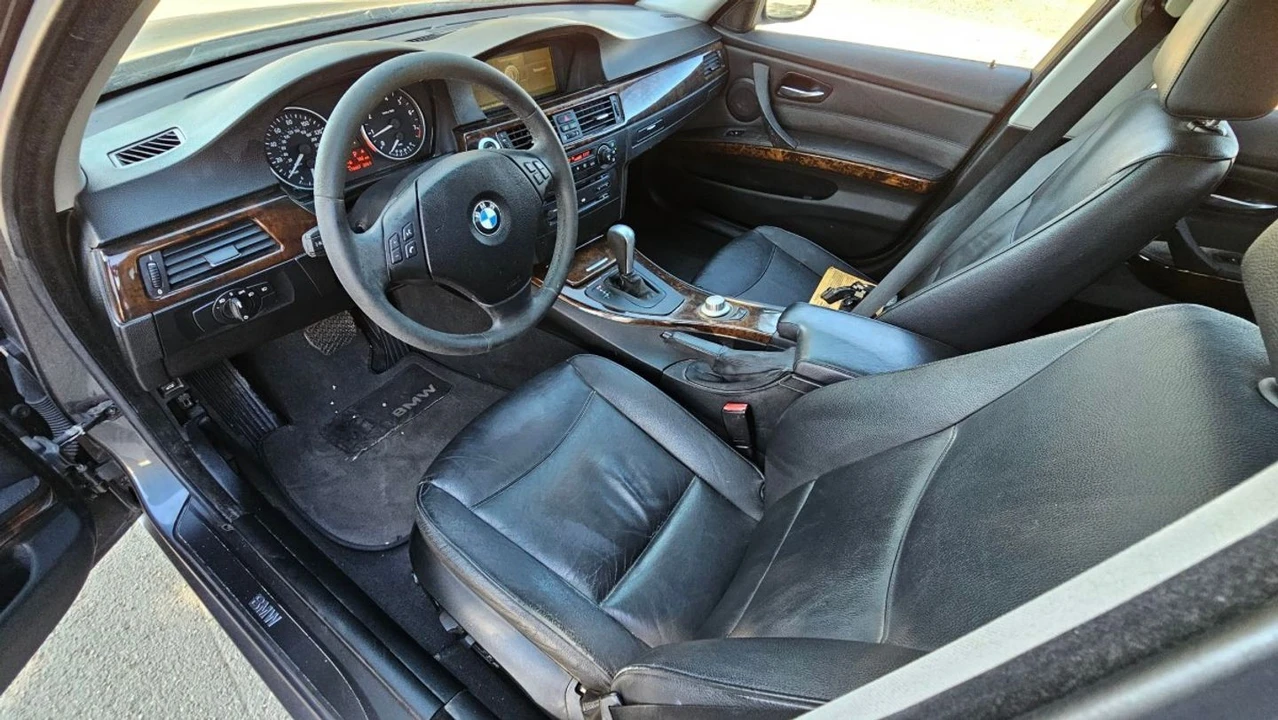 2006 BMW E90 3 Series Sedan - Image 9 of 21