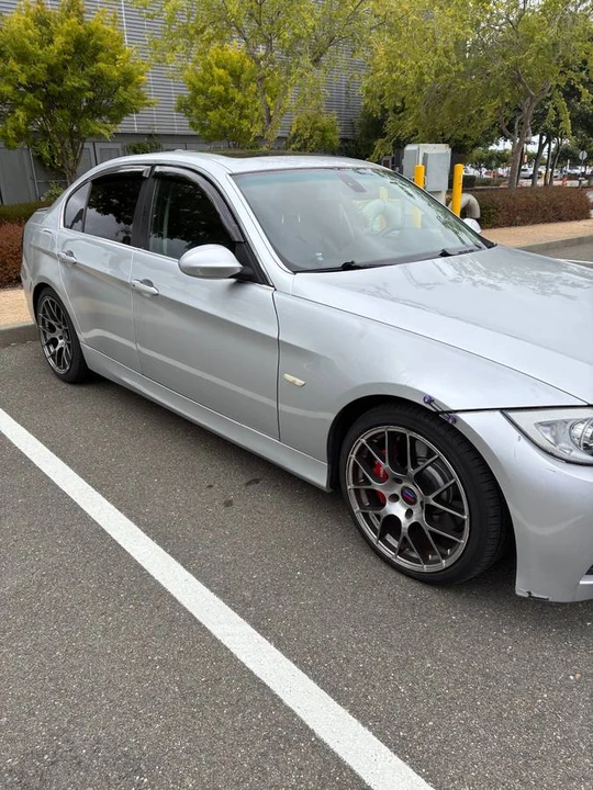 2006 BMW E46 330i & 330Ci - Image 2 of 7